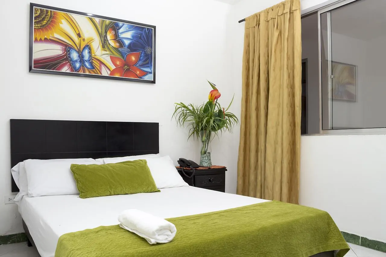 **  Hotel Girasol 70 Медельин Колумбия
